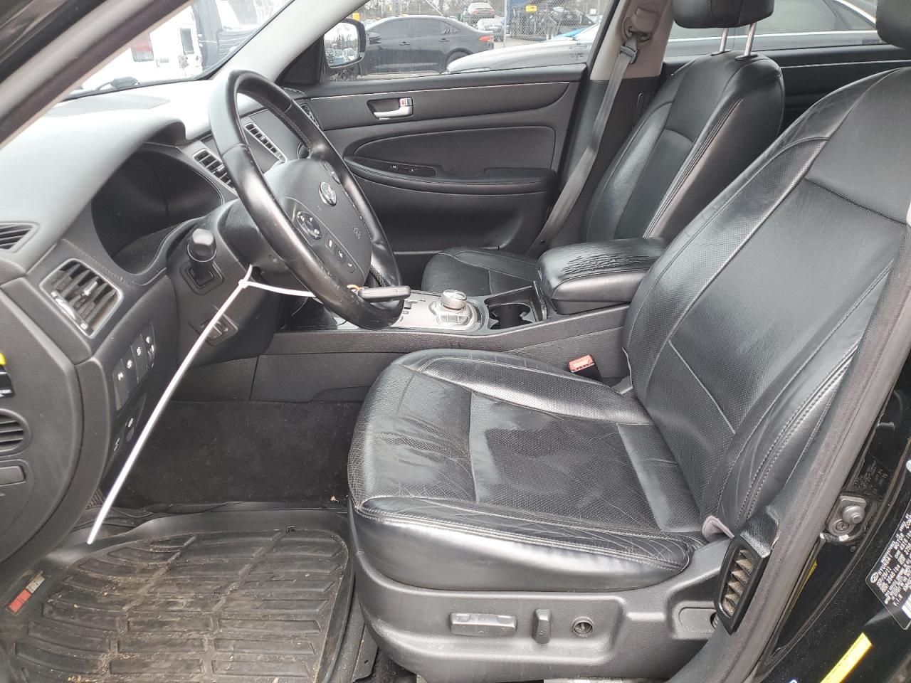 2012 Hyundai Genesis - Image 7