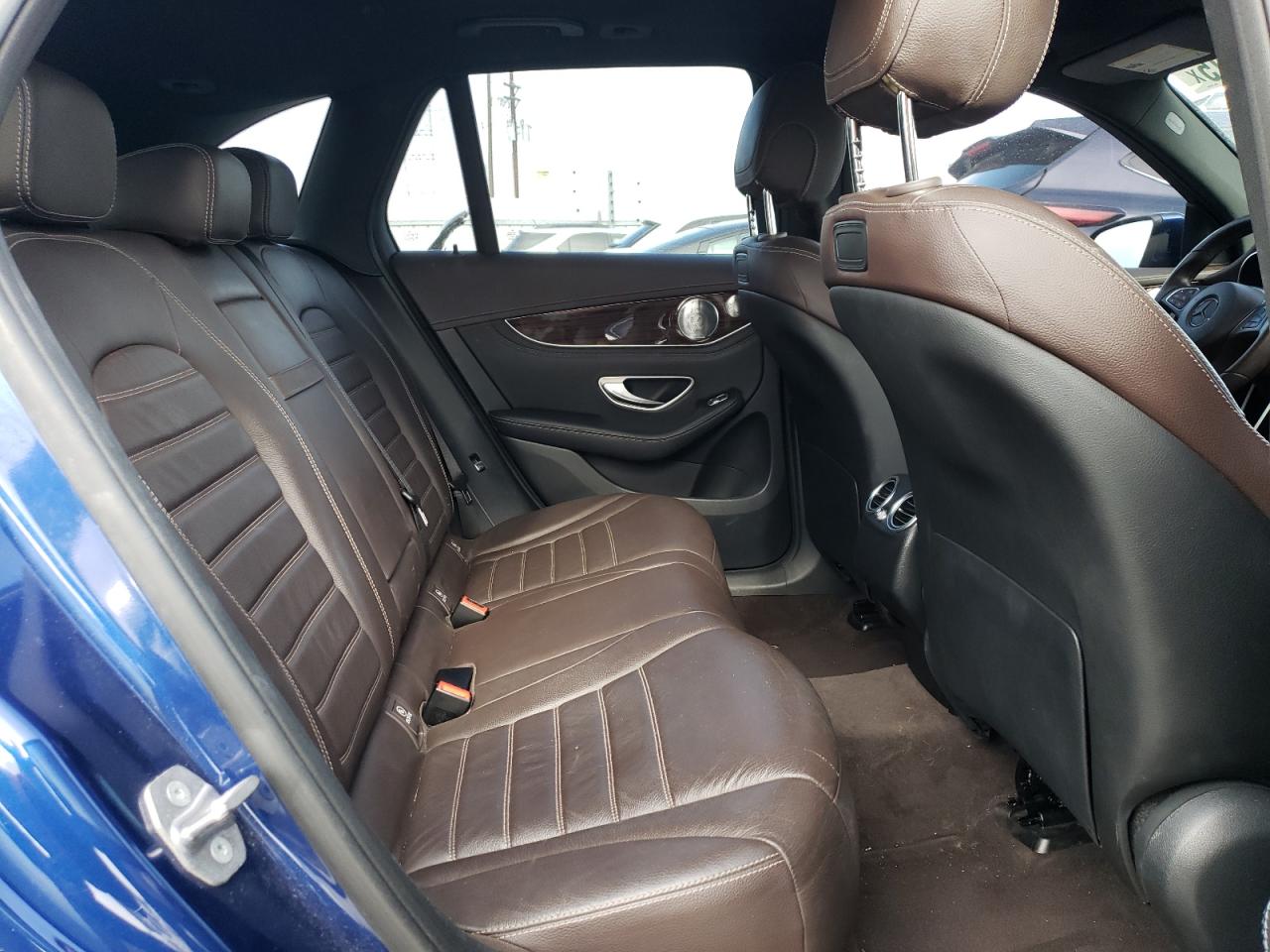 2018 Mercedes-Benz GLC - Image 11