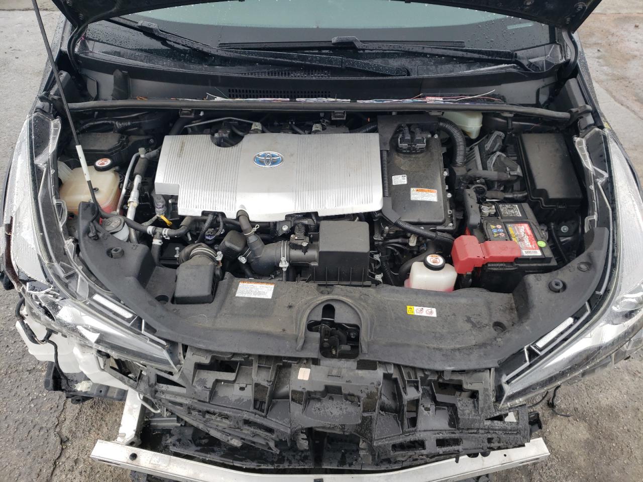 2019 Toyota Prius - Image 11