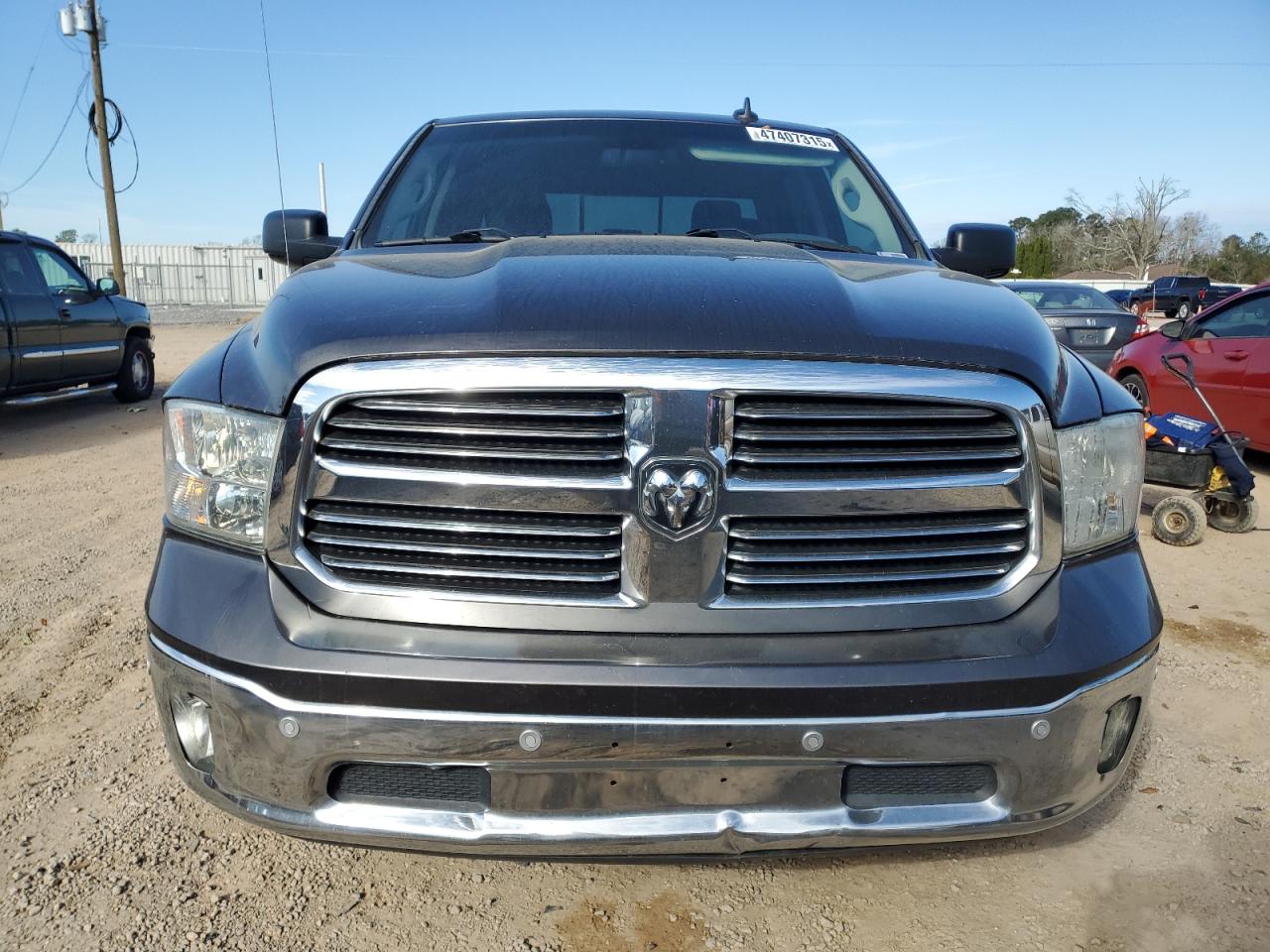 2016 RAM 1500 - Image 5