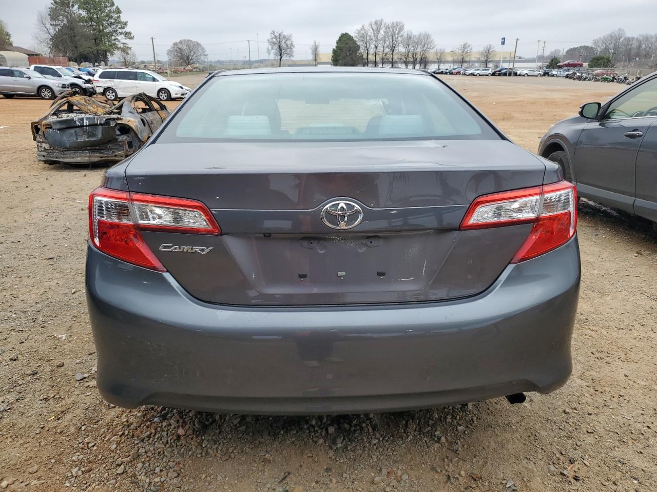 2014 Toyota Camry - Image 6