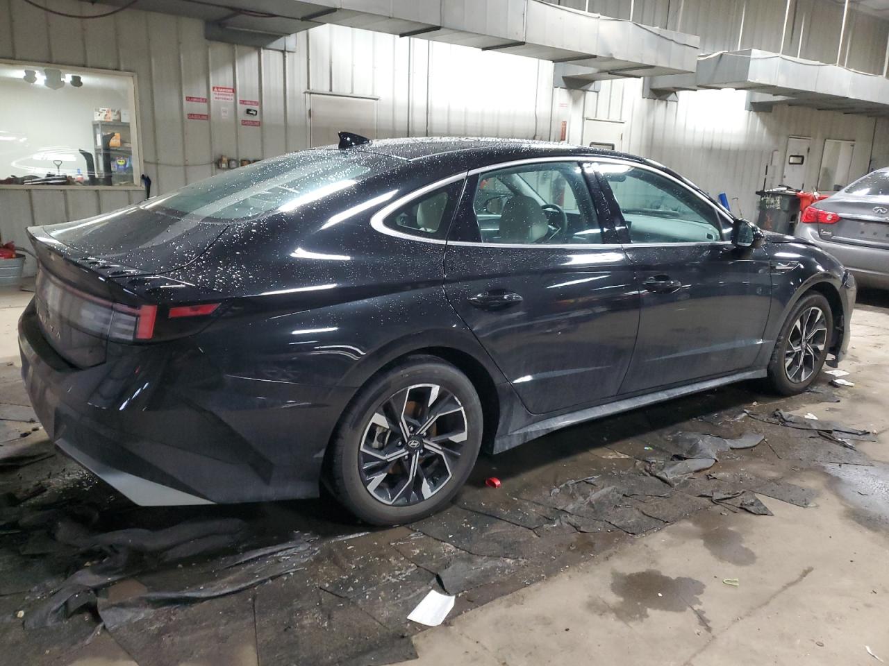 2024 Hyundai Sonata - Image 3