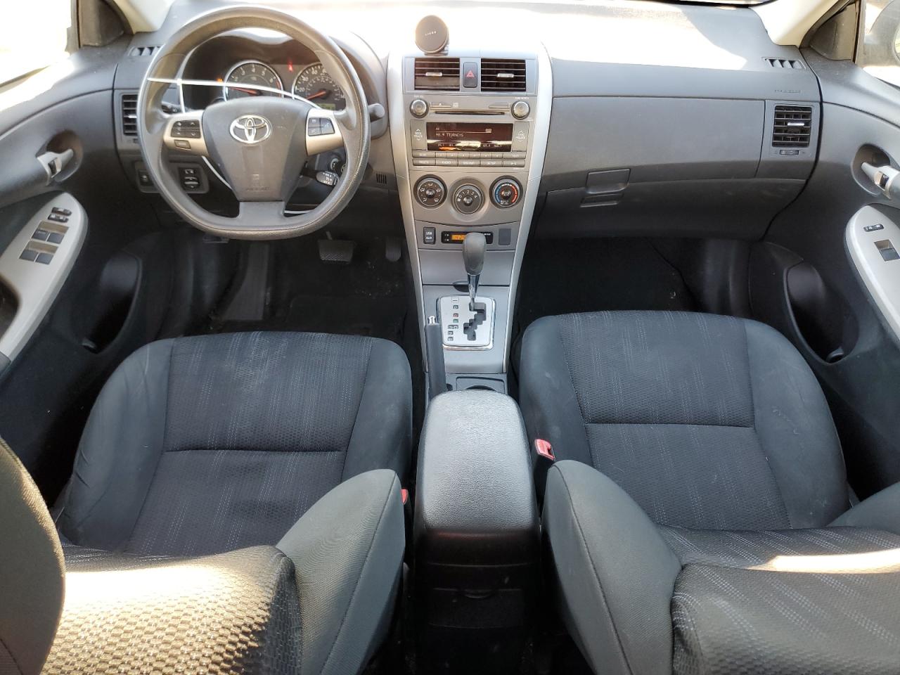 2011 Toyota Corolla - Image 8