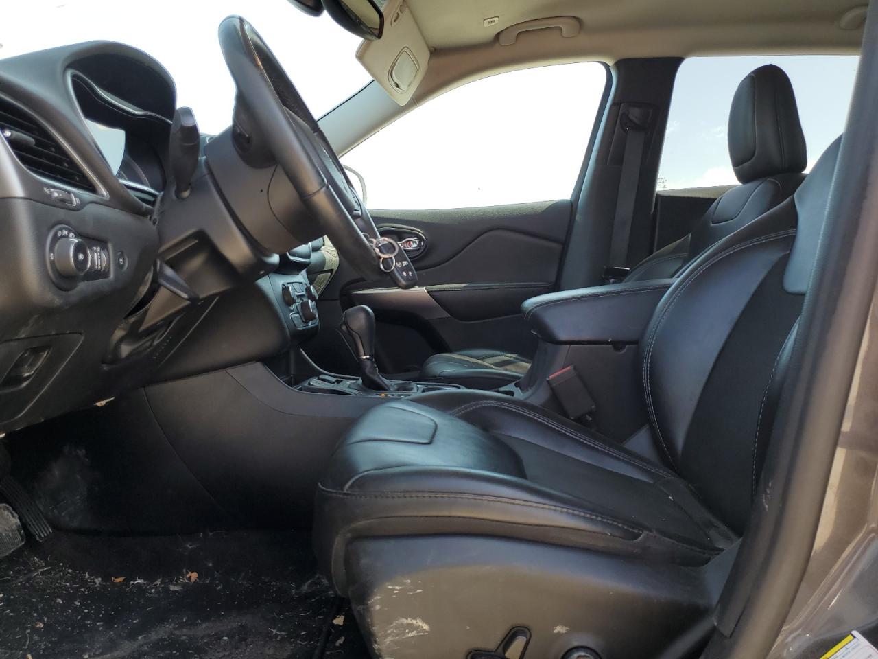 2019 Jeep Grand Cherokee - Image 7