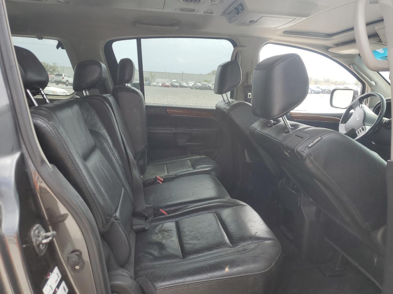 2008 Infiniti QX56 - Image 12