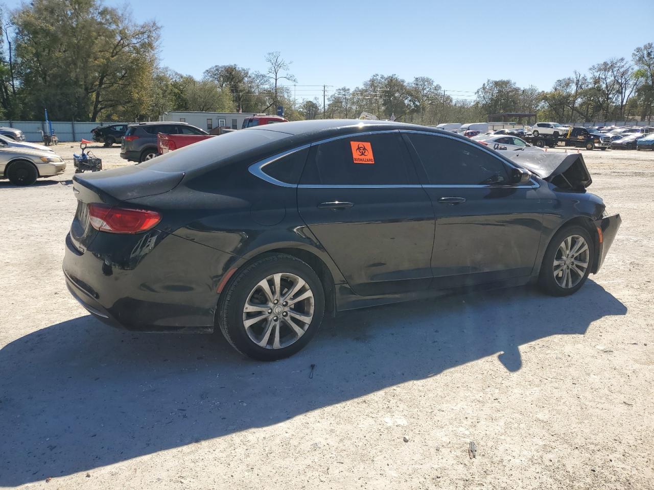 2015 Chrysler 200 - Image 3
