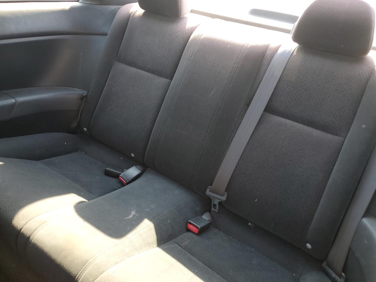 2004 Honda Civic - Image 10