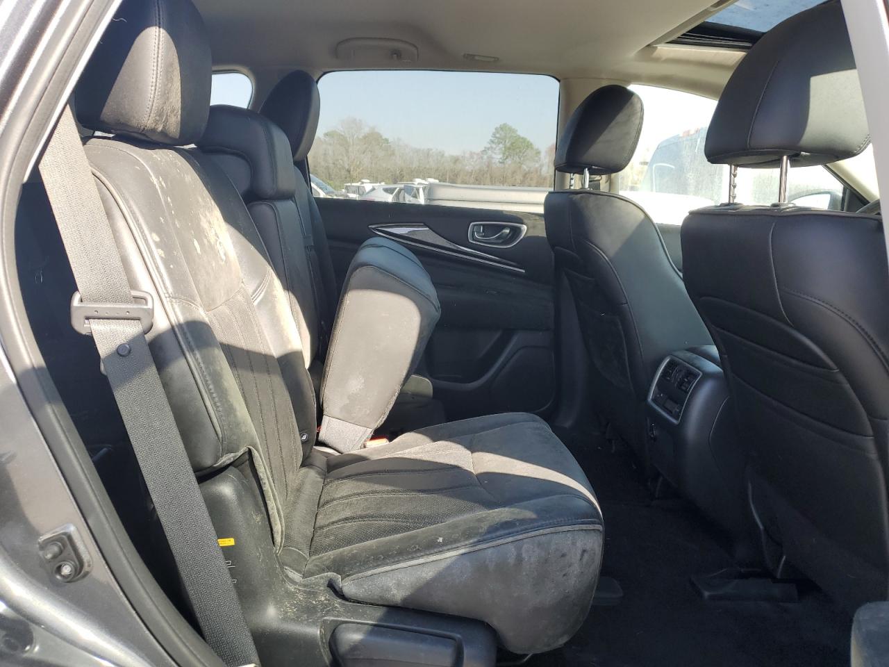 2015 Infiniti QX60 - Image 10
