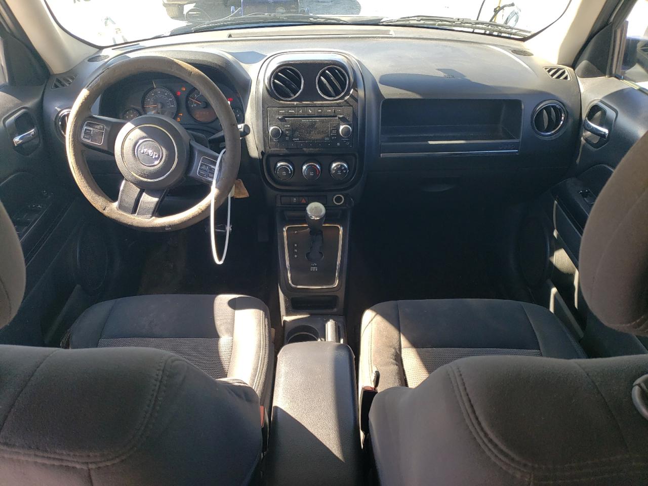 2014 Jeep Liberty (Patriot) - Image 8