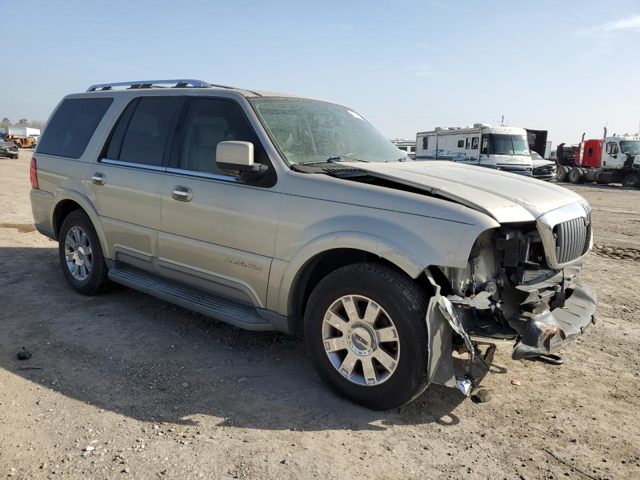 2004 Lincoln Navigator - Image 4