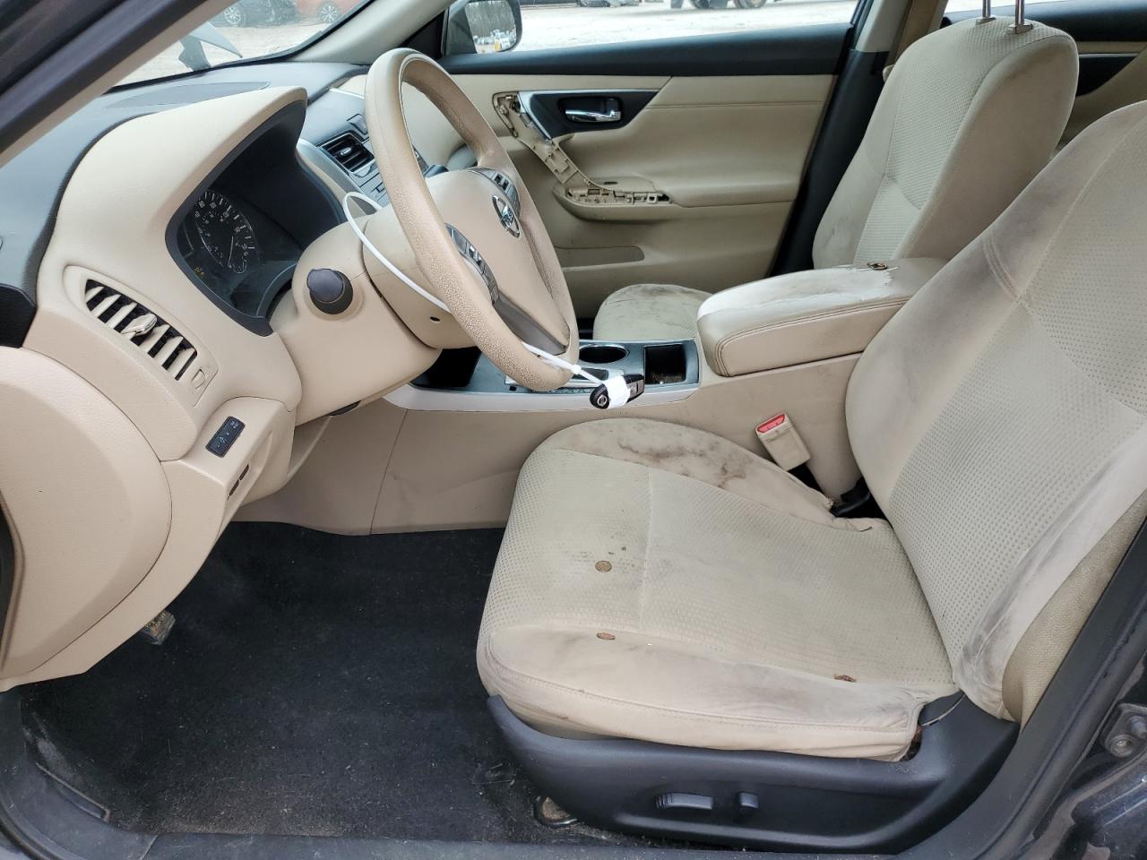 2015 Nissan Altima - Image 7