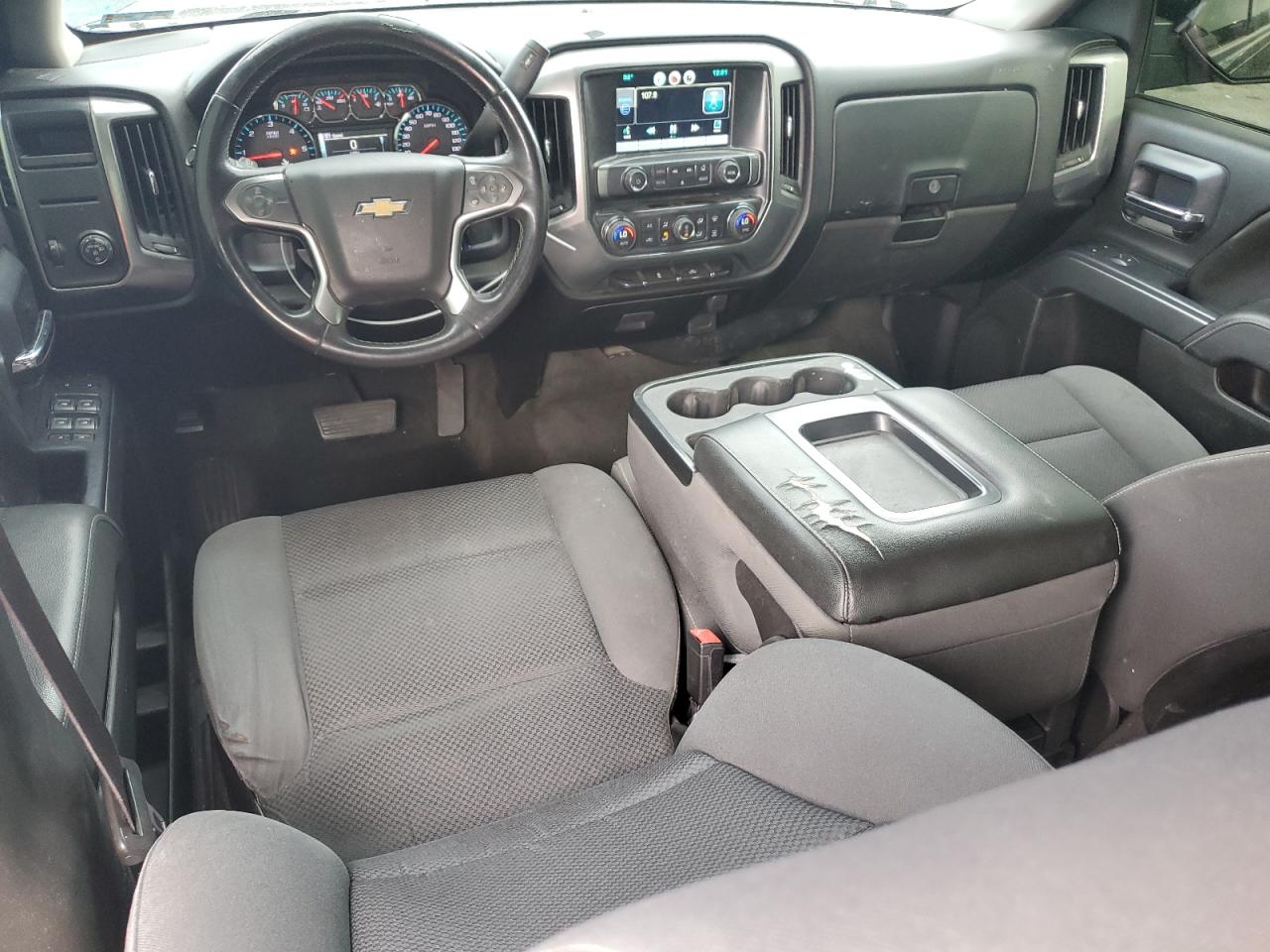 2015 Chevrolet Silverado - Image 8