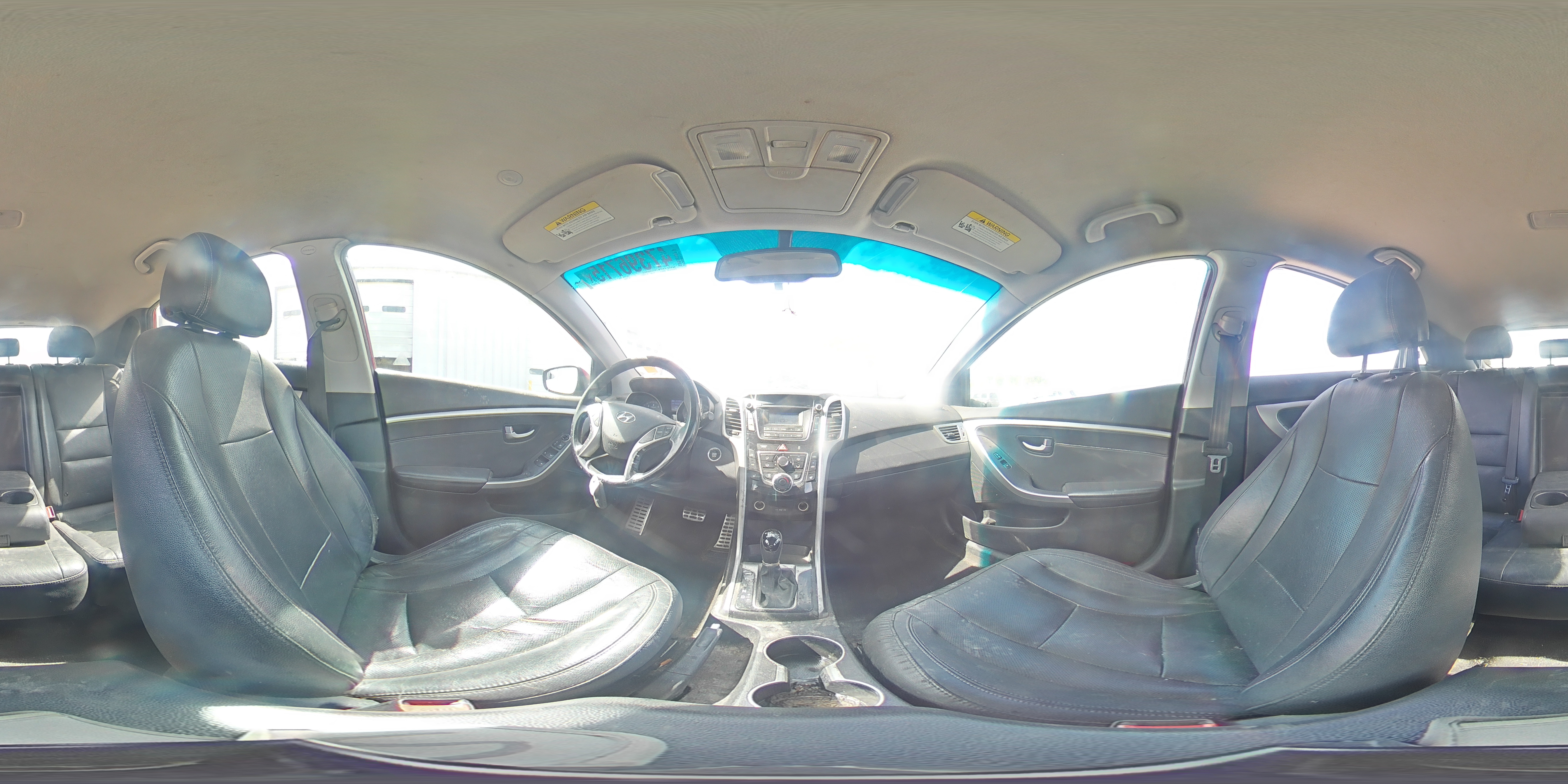 2014 Hyundai Elantra - Image 15