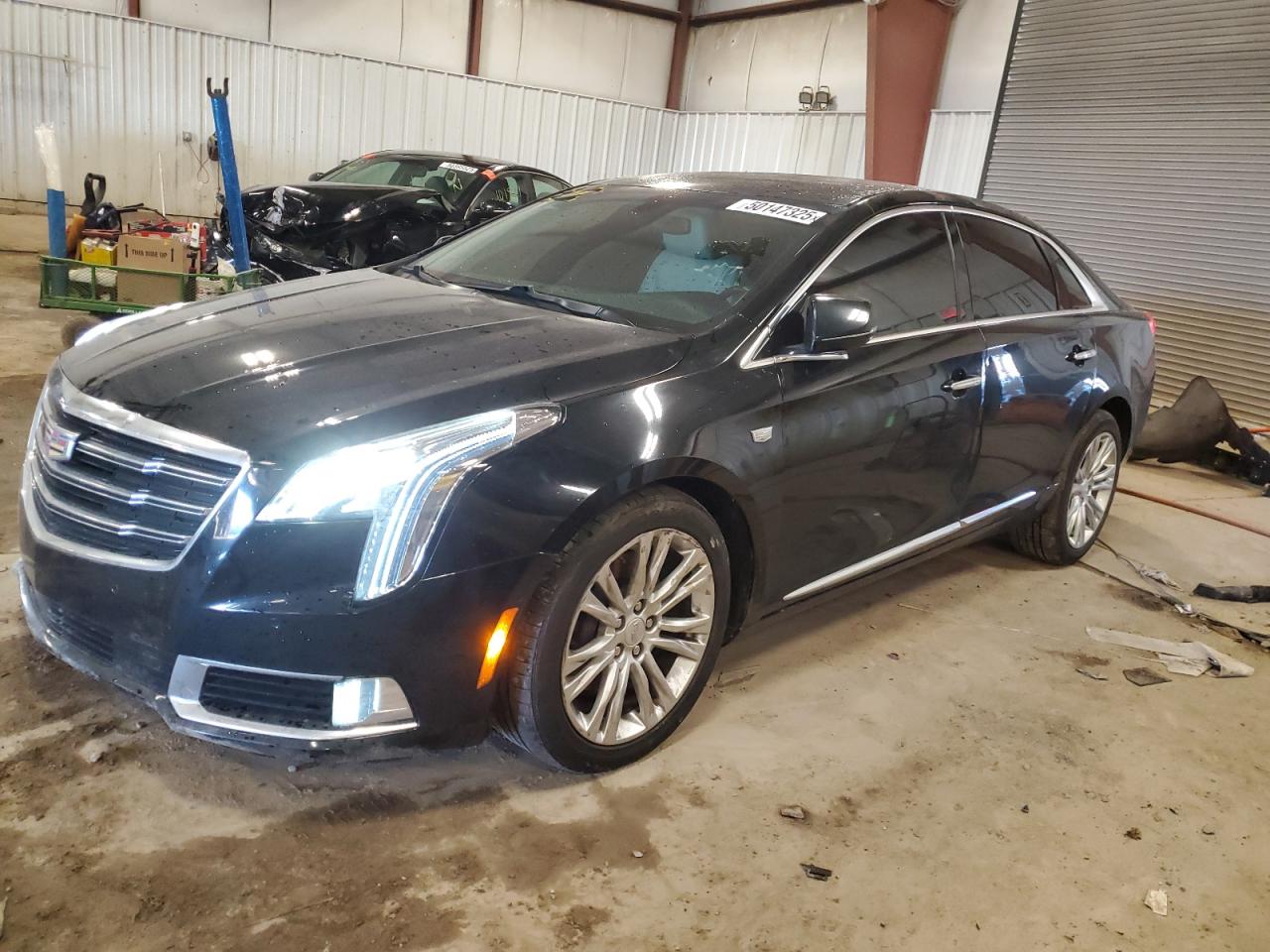 Lansing, MI에서 판매 중인 2018 Cadillac Xts Luxury - Side