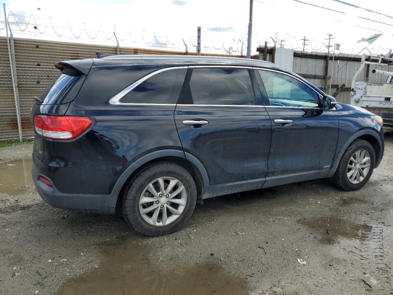 2016 Kia Sorento - Image 3