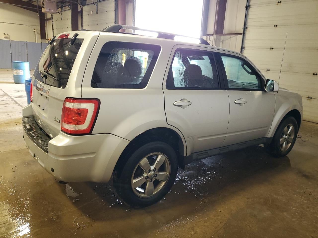 2010 Ford Escape - Image 3