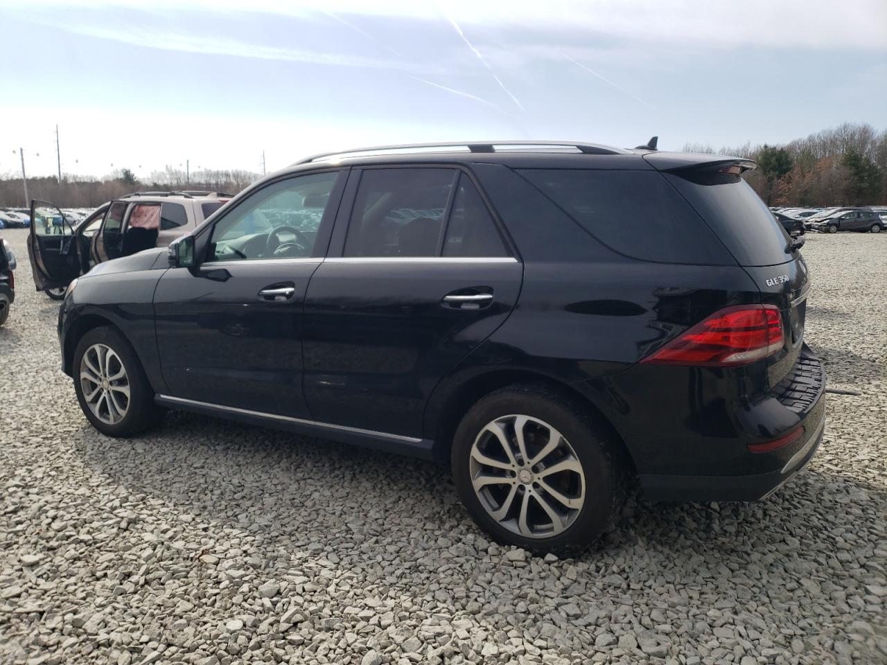 2016 Mercedes-Benz GLE - Image 2