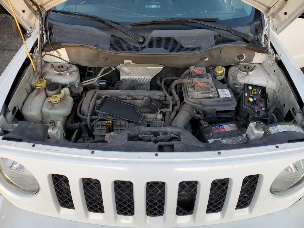 2012 Jeep Liberty (Patriot) - Image 11