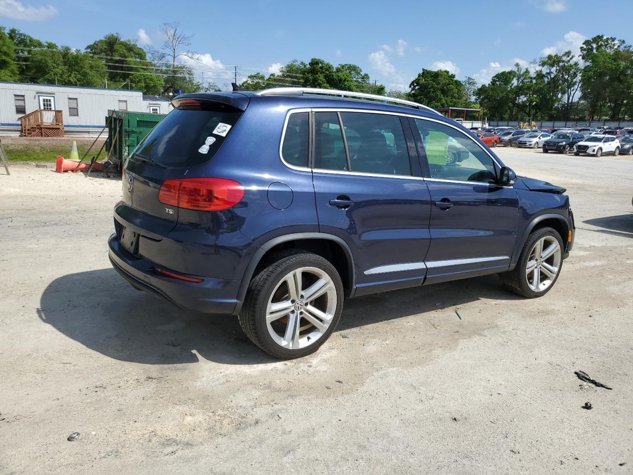 2016 Volkswagen Tiguan S blue null gas WVGAV7AX5GW096575 photo #4