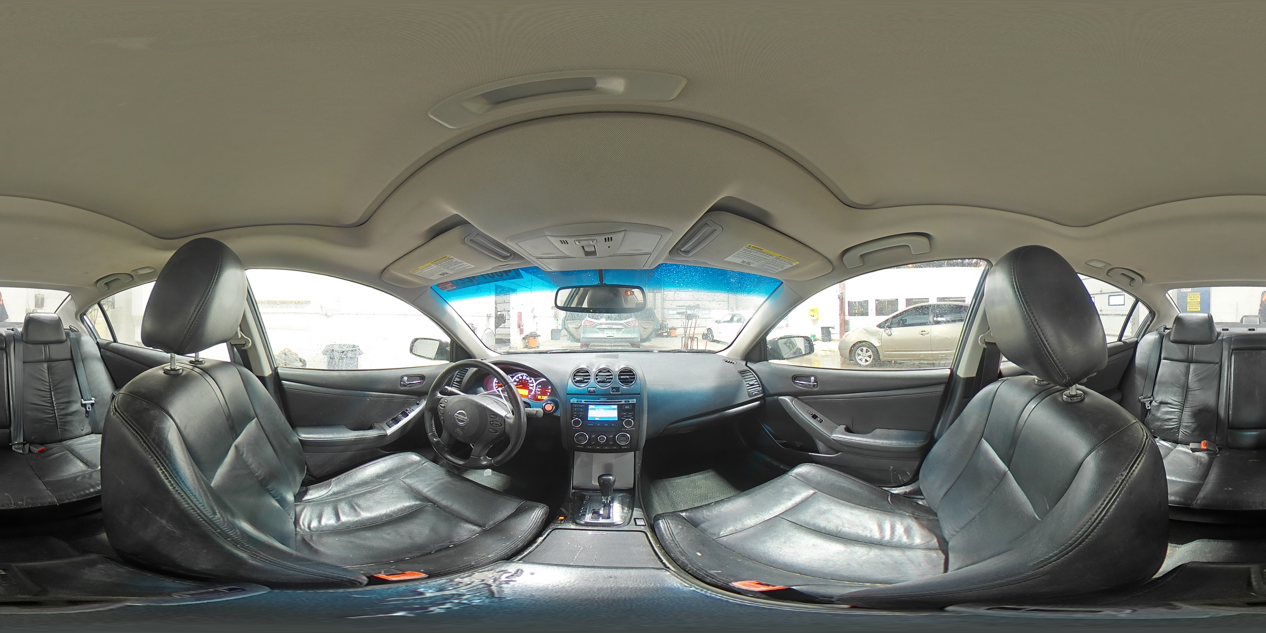 2011 Nissan Altima - Image 13
