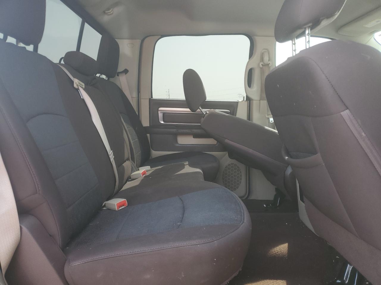 2014 RAM 1500 - Image 10