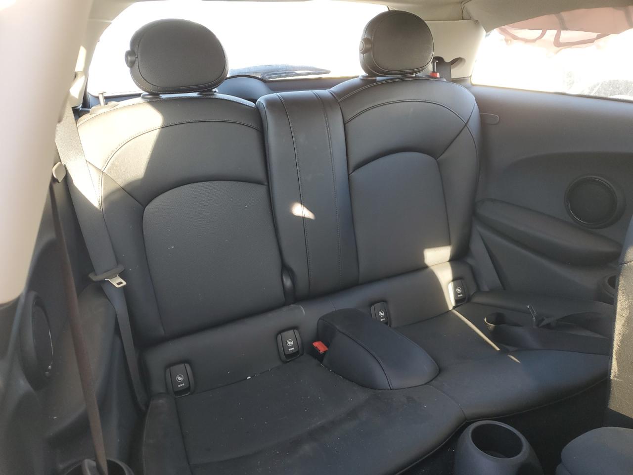 2017 MINI Cooper - Image 11