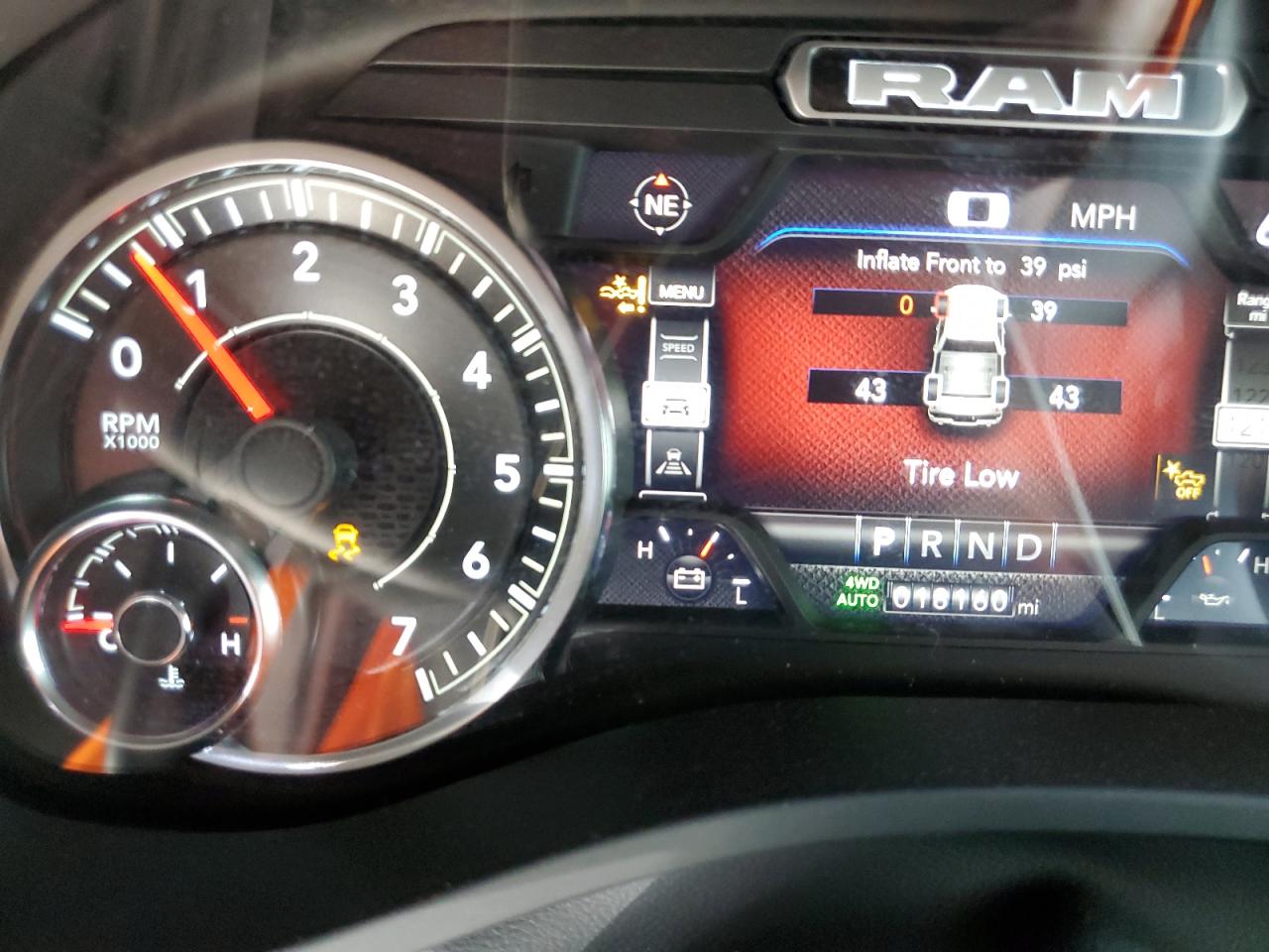 2022 RAM 1500 - Image 9