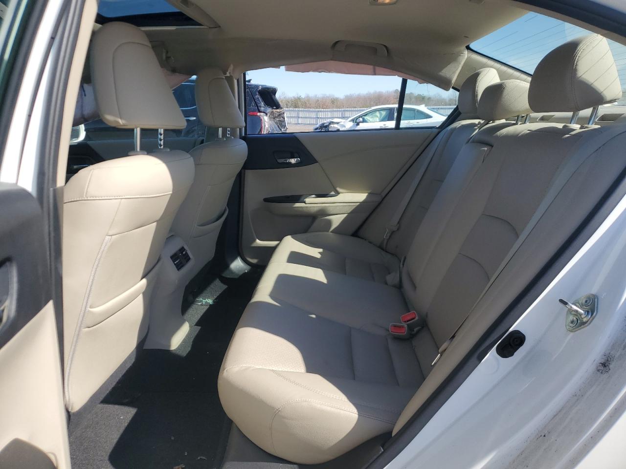 2015 Honda Accord - Image 10
