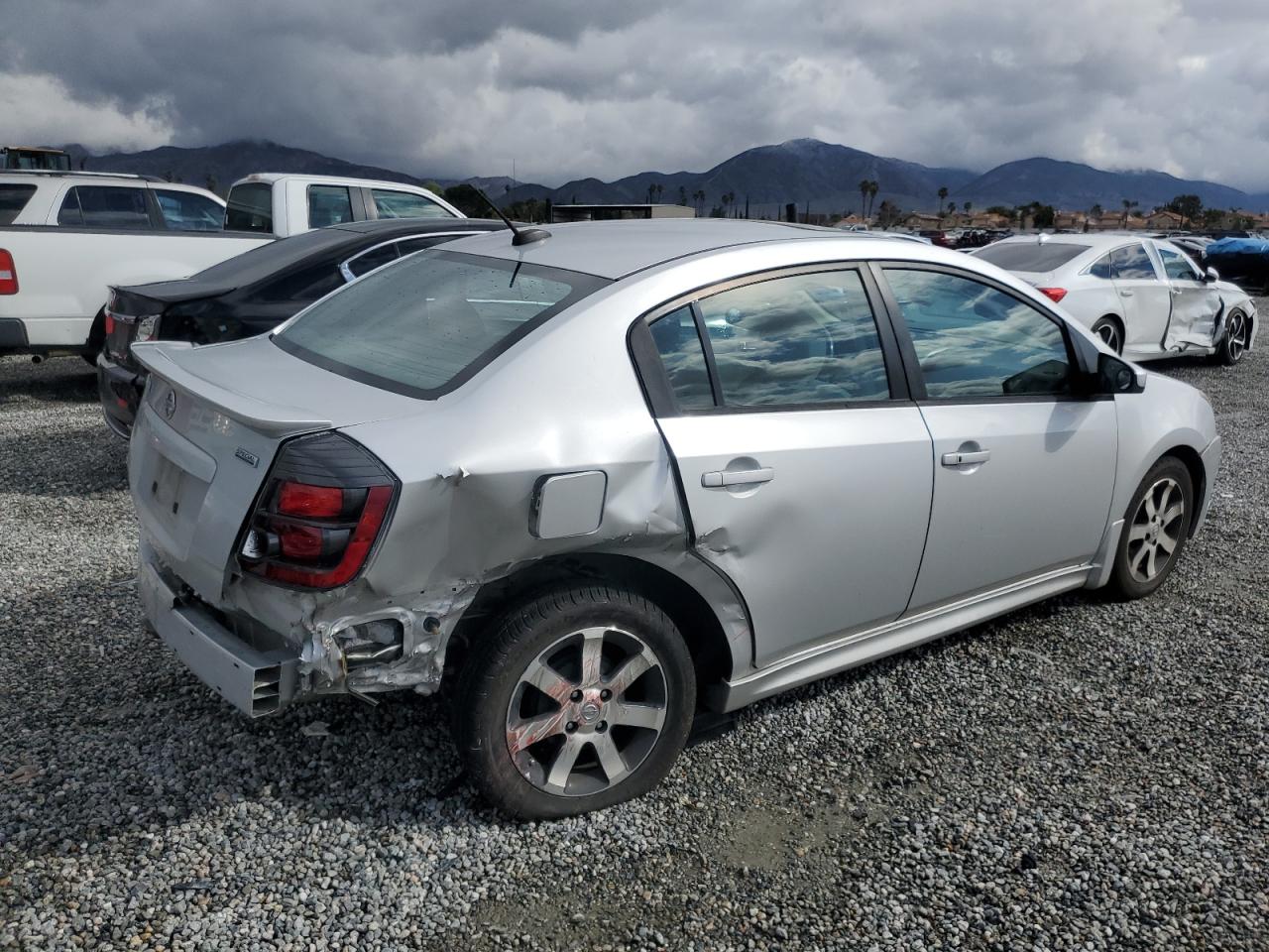 2011 Nissan Sentra - Image 3