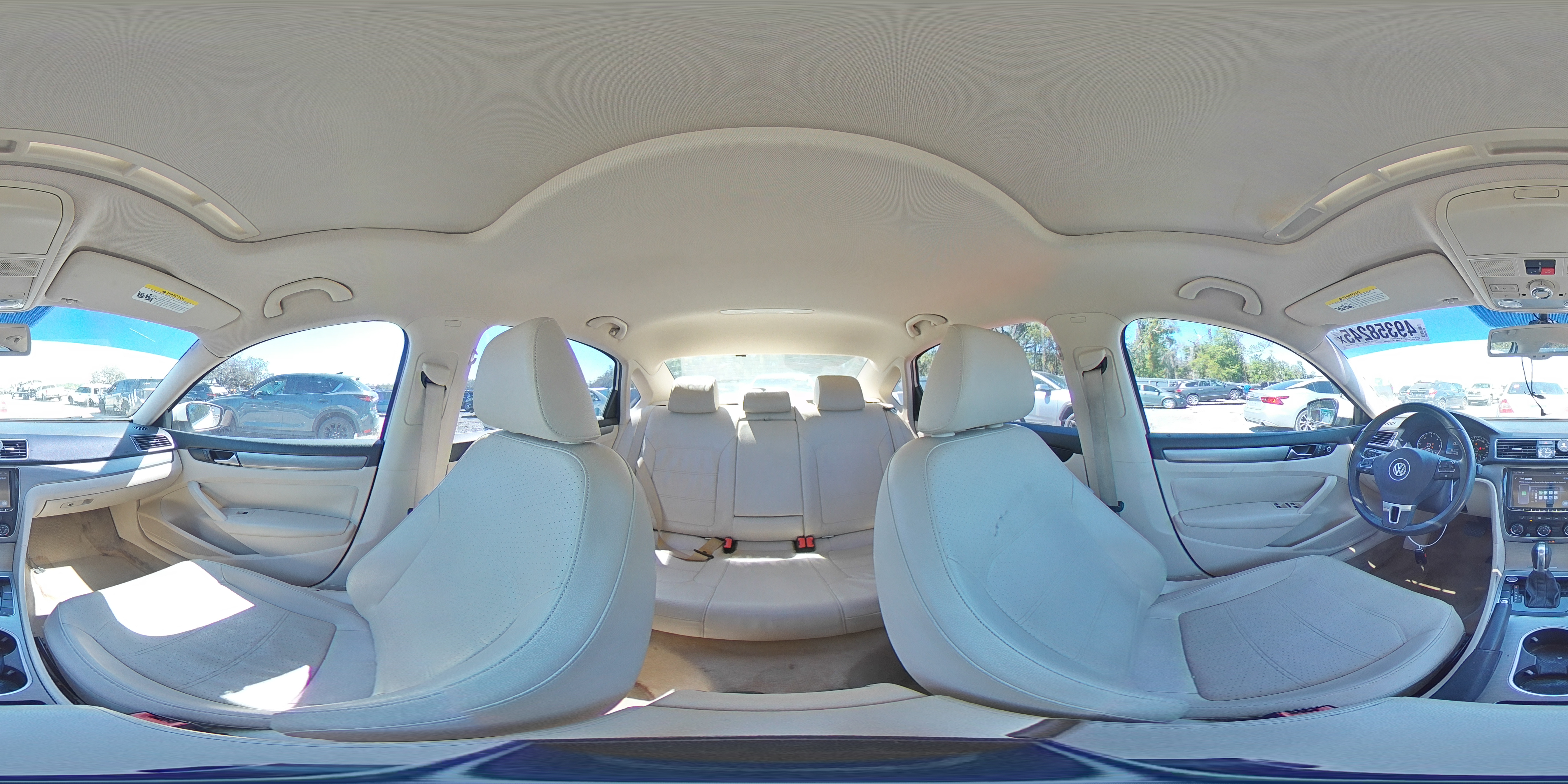 2014 Volkswagen Passat - Image 13