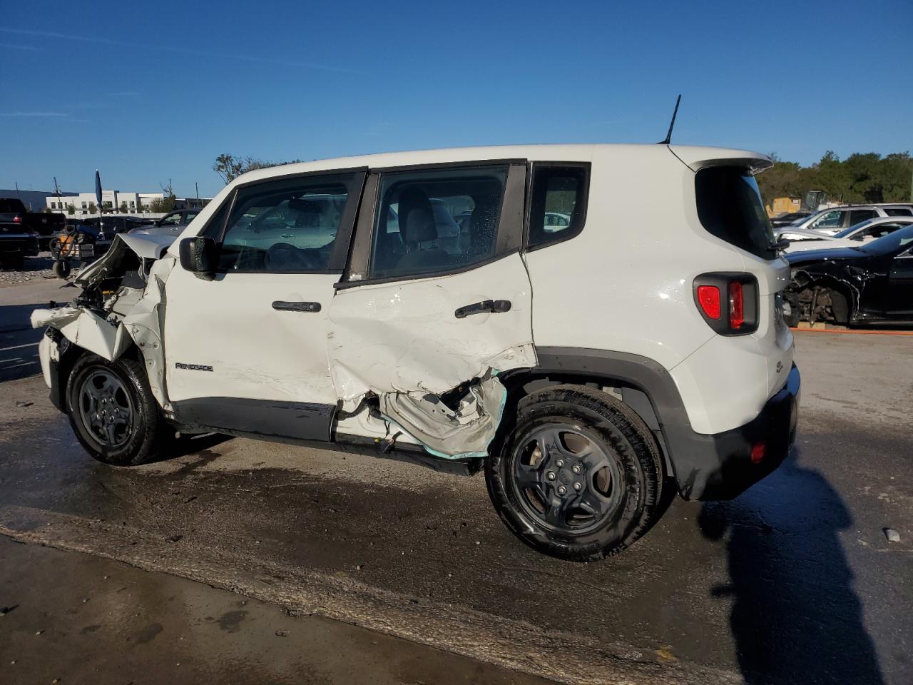 2020 Jeep Renegade - Image 2