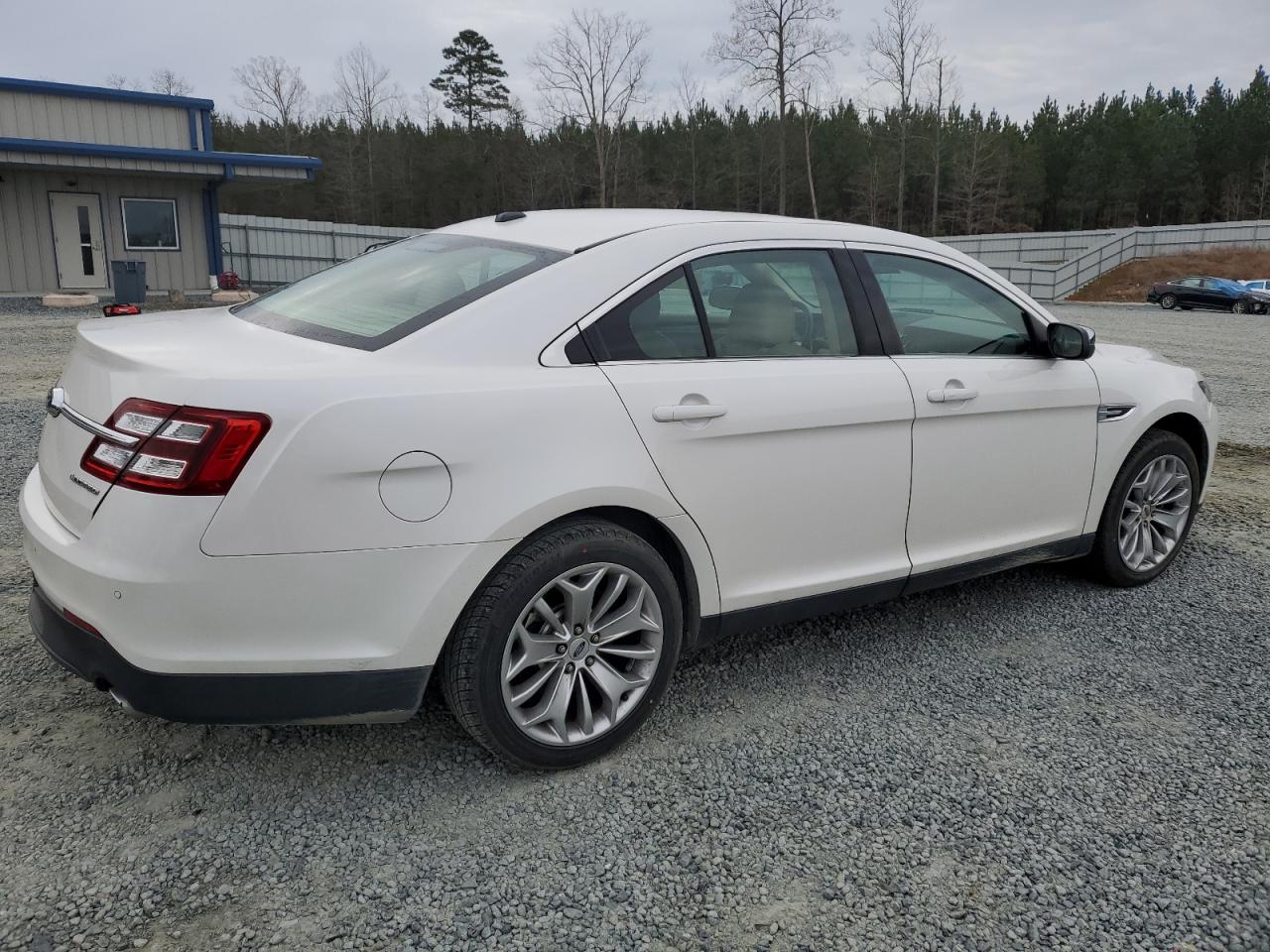 1FAHP2F87KG111202 FORD TAURUS 2019