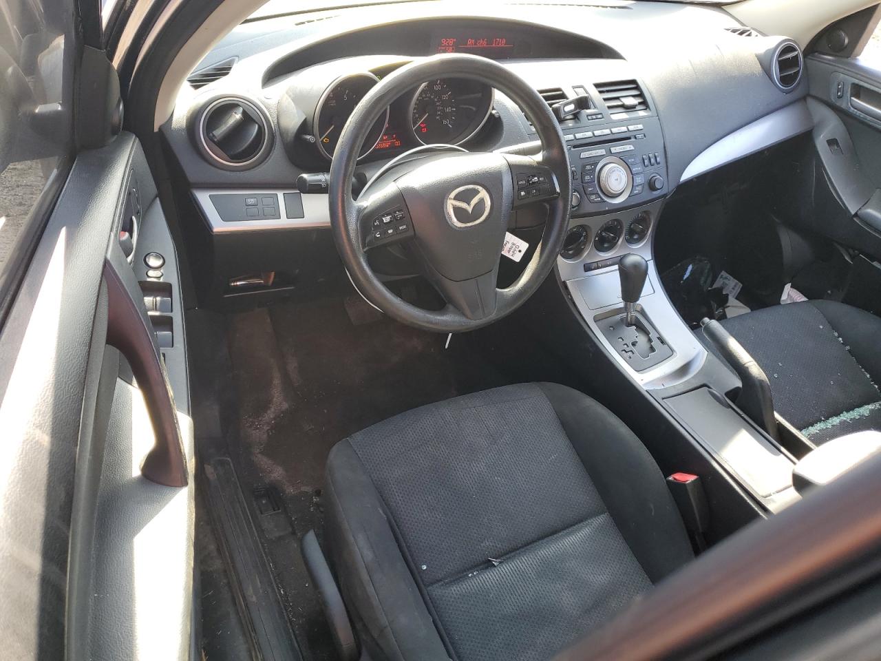 2010 Mazda 3 - Image 8