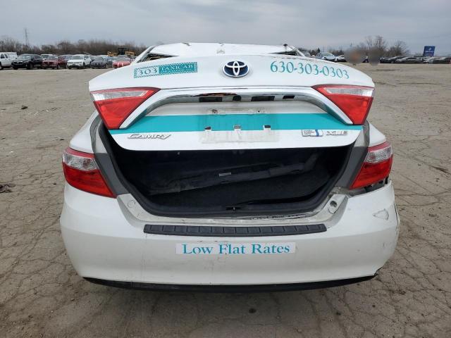  TOYOTA CAMRY 2016 Biały