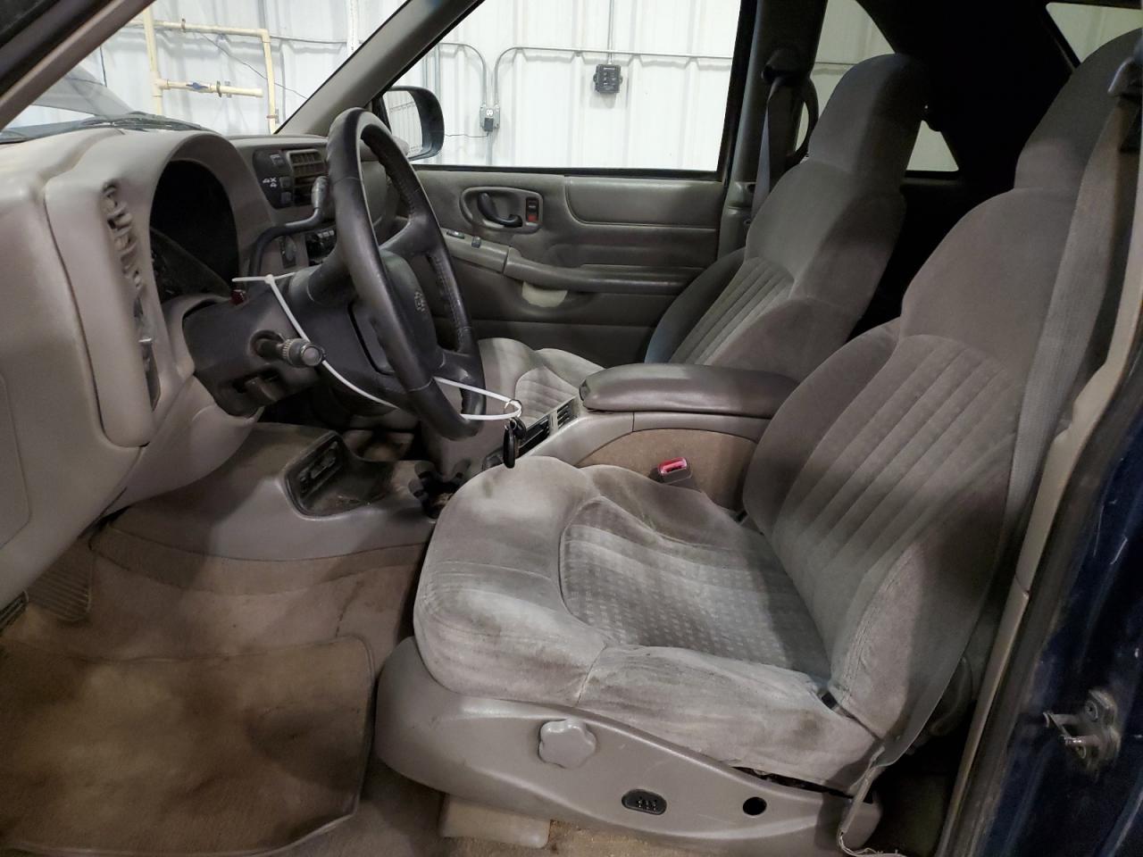 1999 Chevrolet Blazer - Image 7