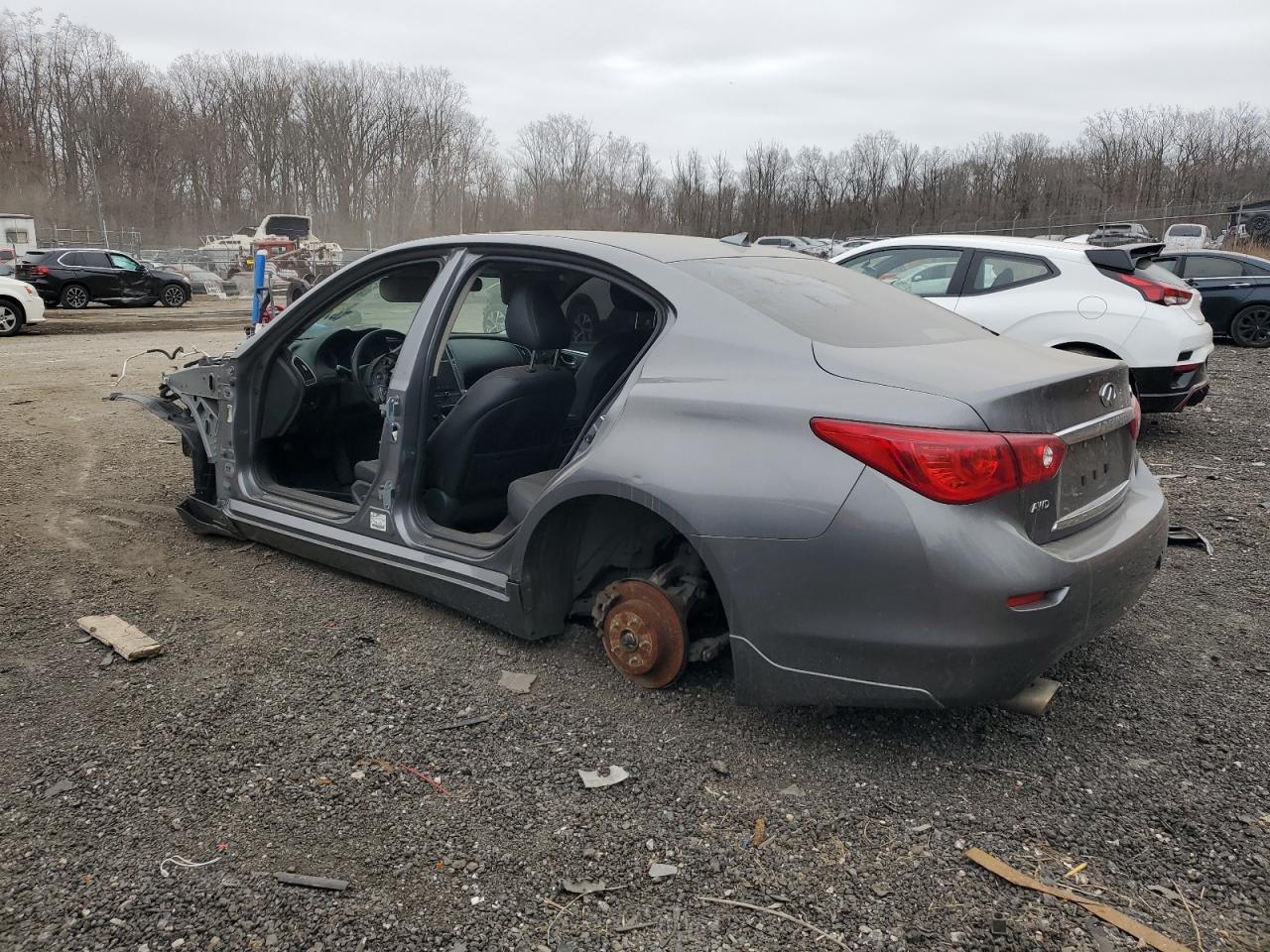 2015 Infiniti Q50 - Image 2
