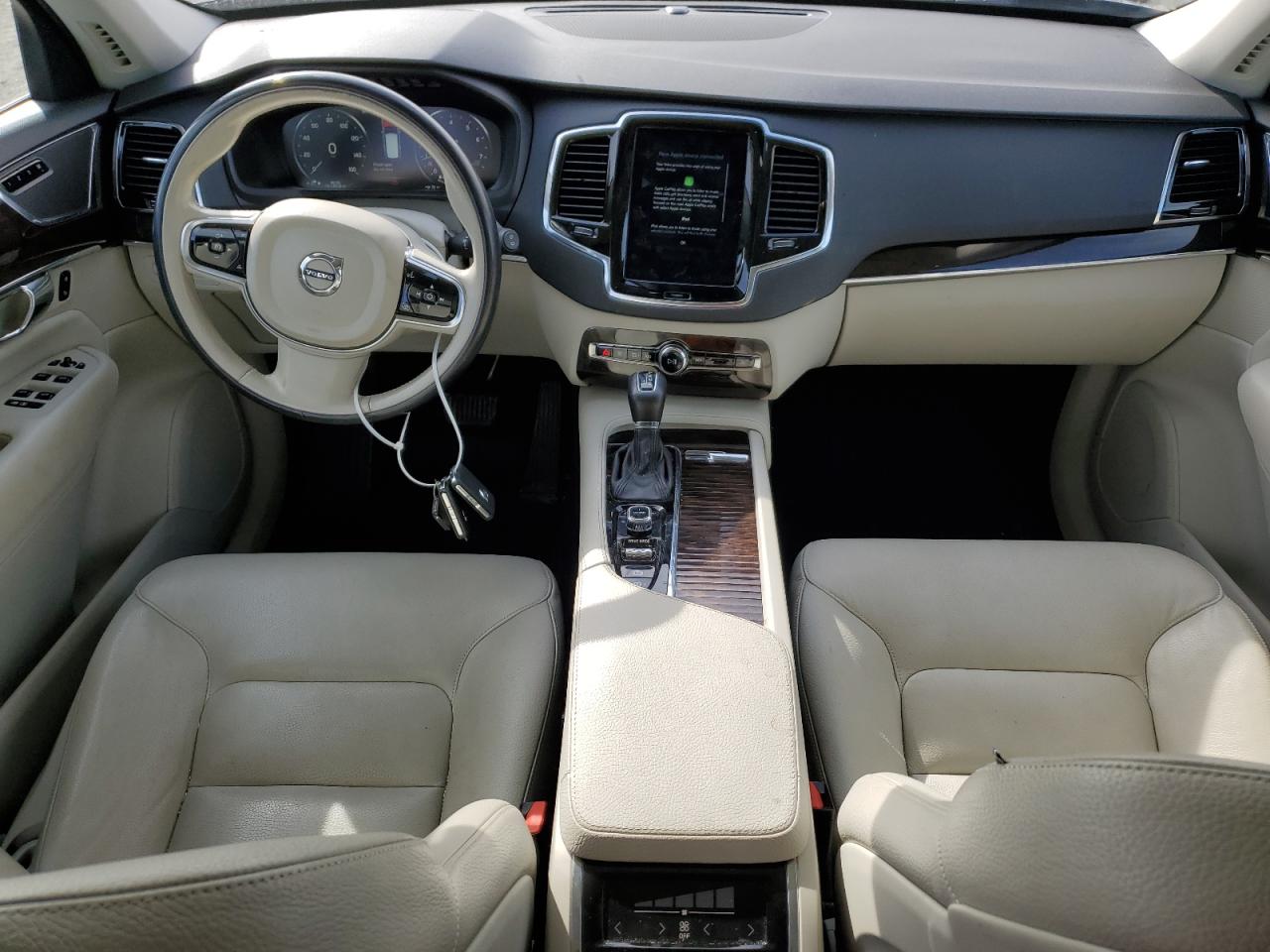 2017 Volvo Xc90 T6 VIN: YV4A22PK9K9H11136 Lot: 50451025