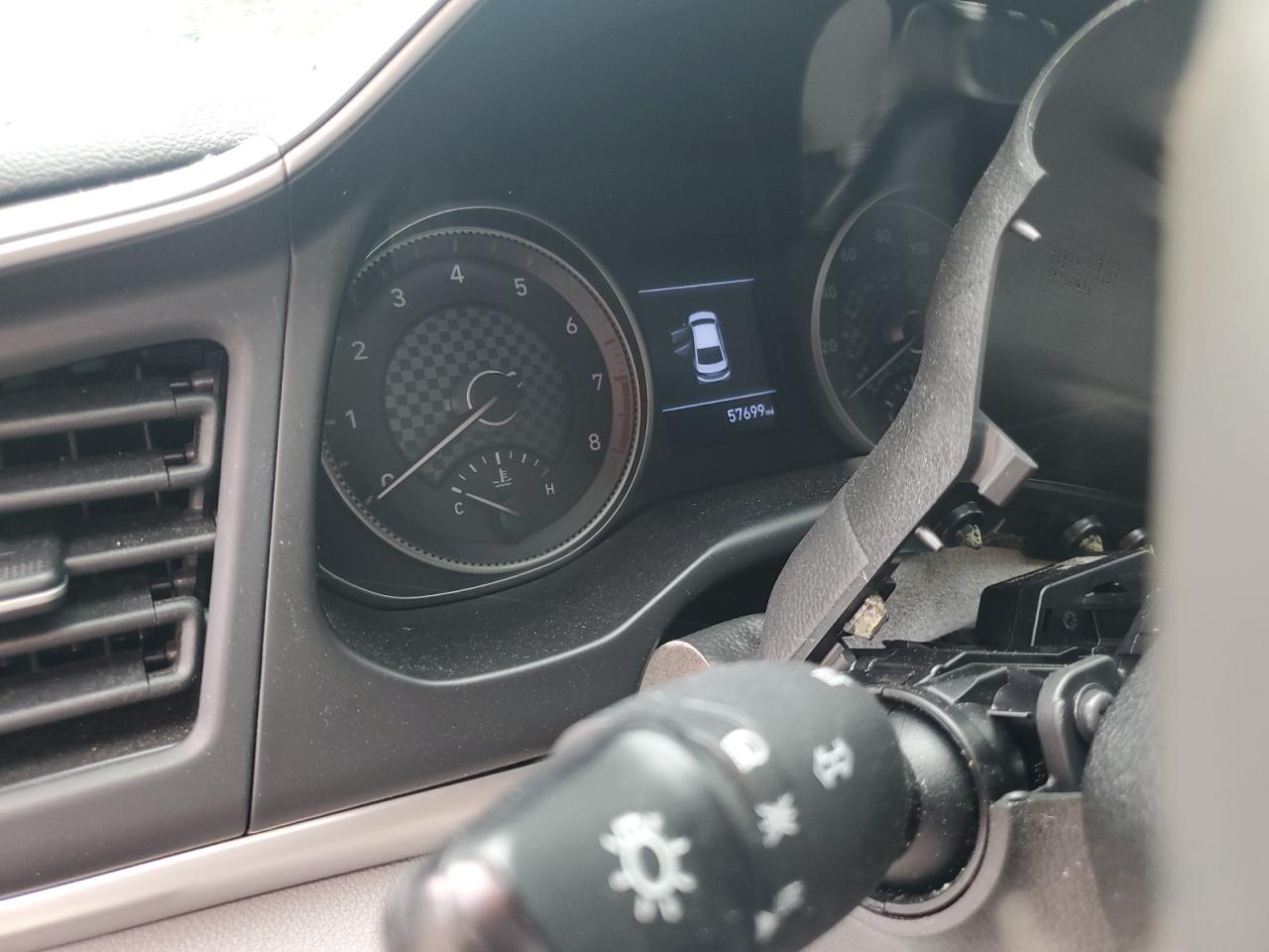 2019 Hyundai Elantra - Image 9