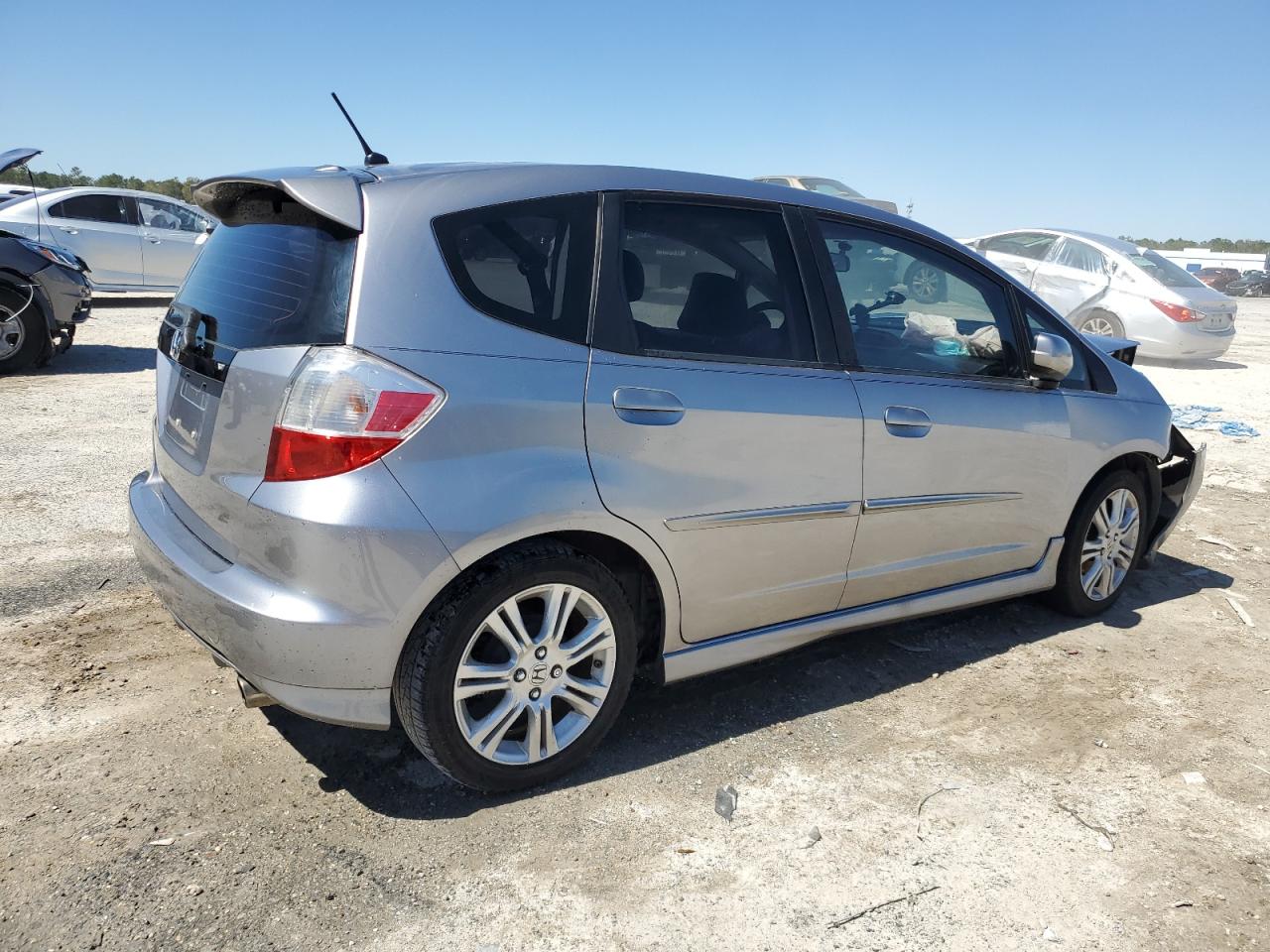 2009 Honda Fit - Image 3