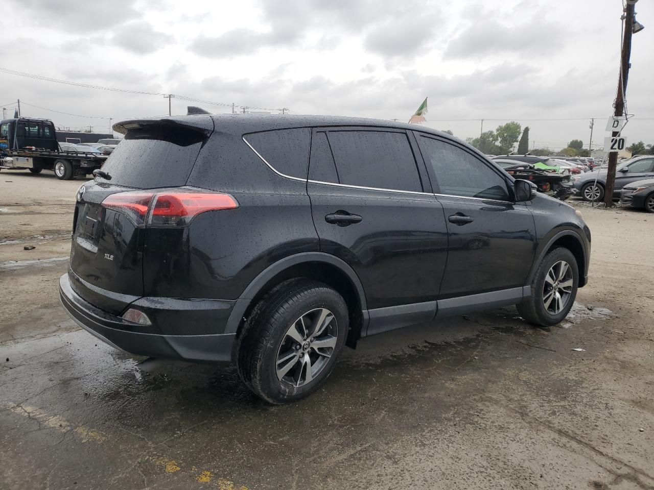2018 Toyota RAV 4 - Image 3