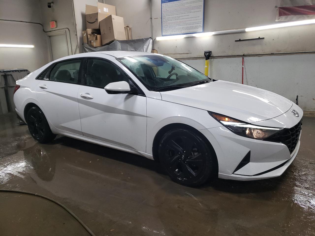 2021 Hyundai Elantra - Image 4