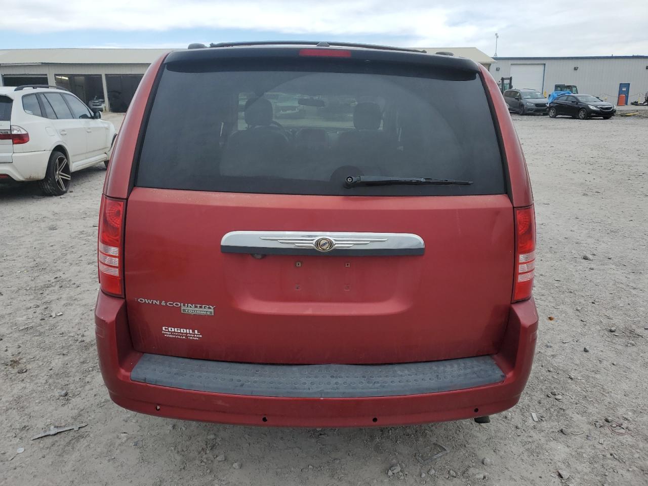 2008 Chrysler Town & Country - Image 6