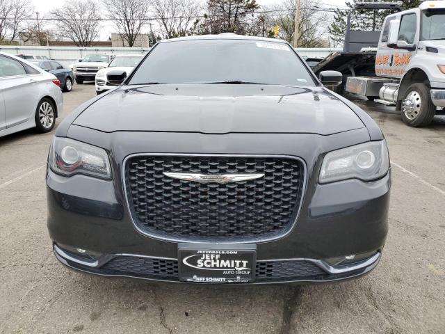  CHRYSLER 300 2017 Czarny