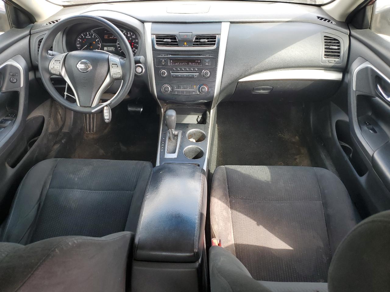 2015 Nissan Altima - Image 8