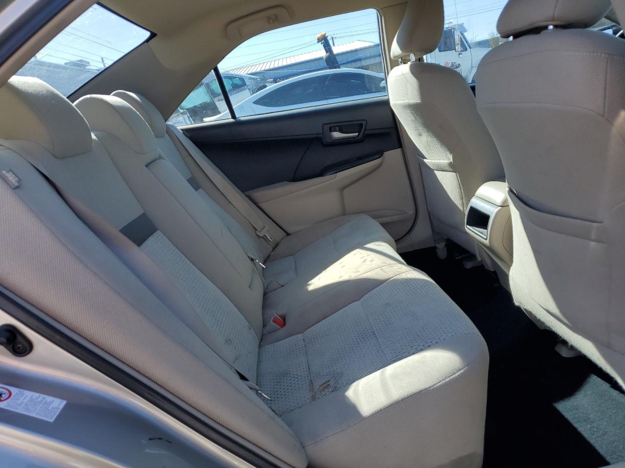 2014 Toyota Camry - Image 10