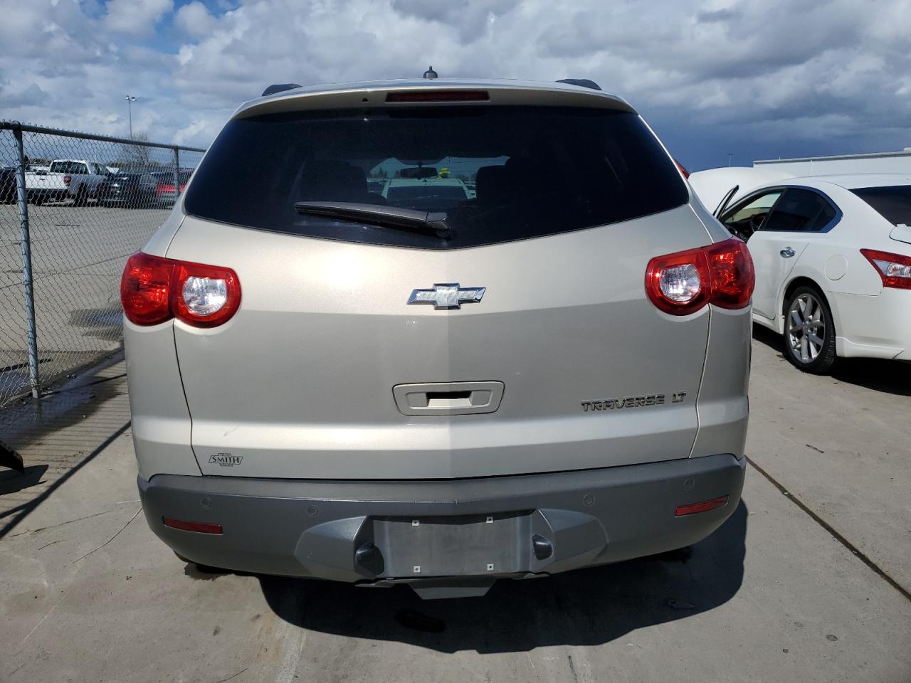 2012 Chevrolet Traverse - Image 6