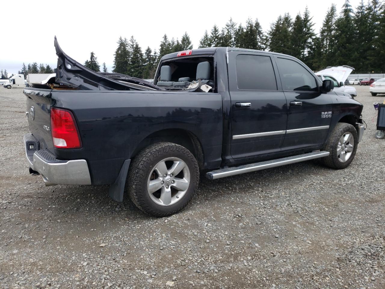 2017 RAM 1500 - Image 3