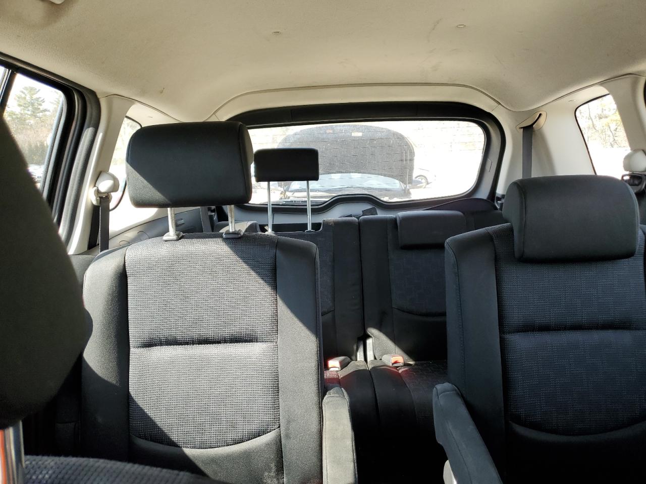 2010 Mazda 5 - Image 10