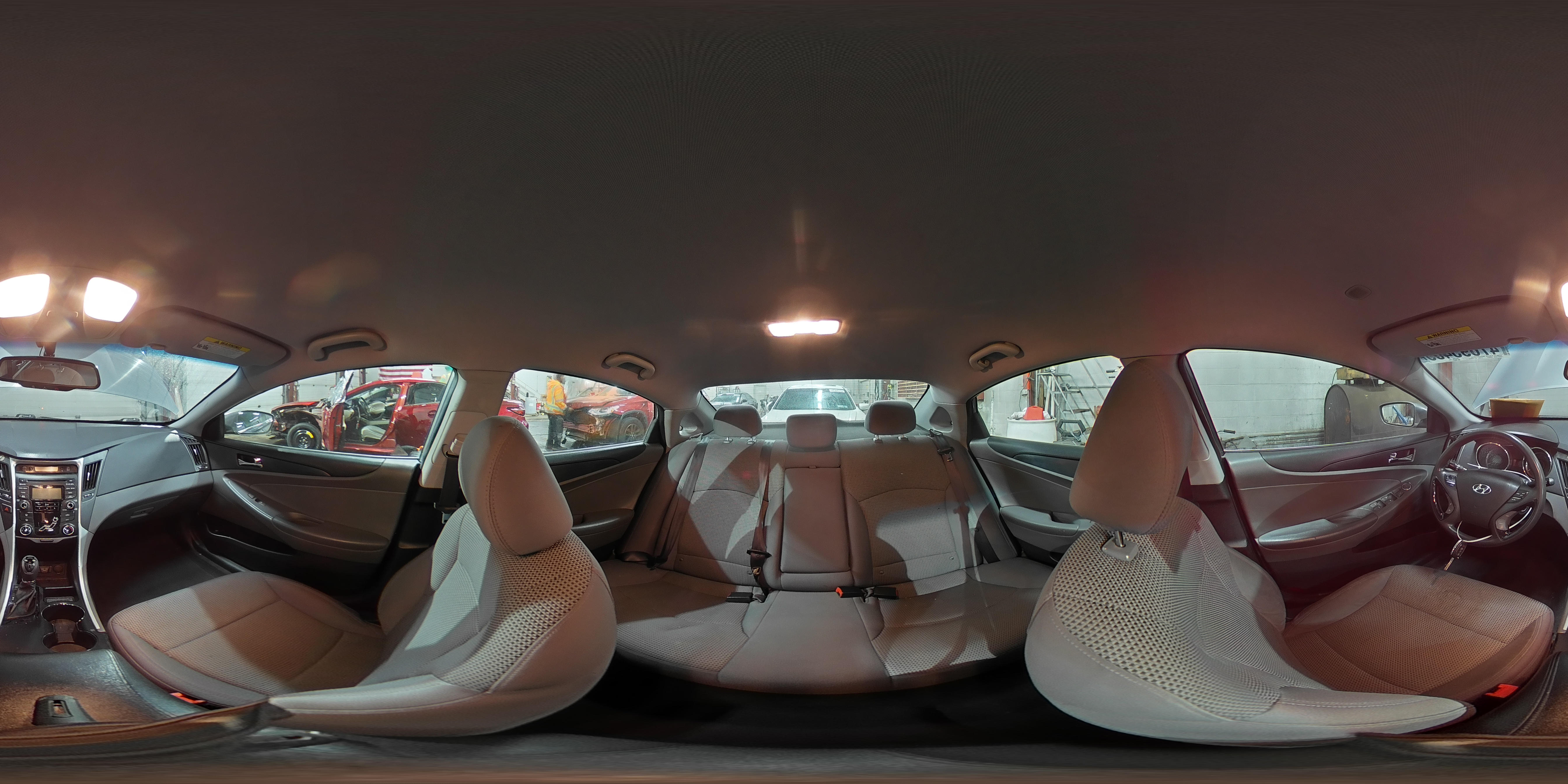 2012 Hyundai Sonata - Image 14