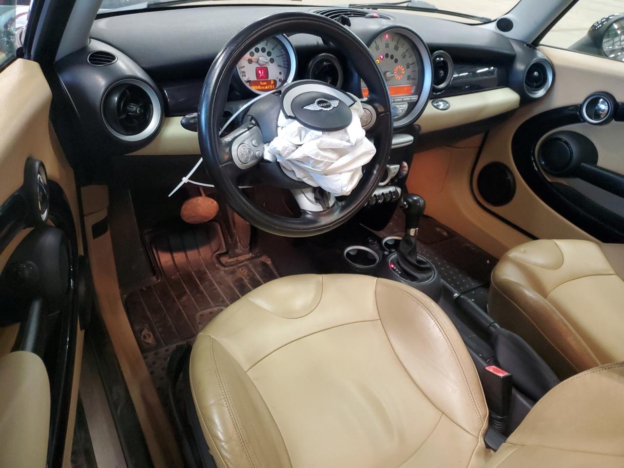2009 MINI Cooper - Image 8